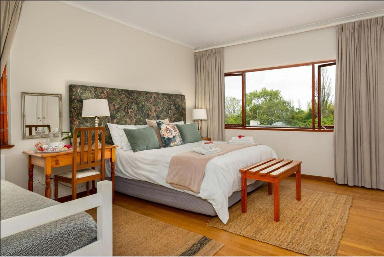 Valley Heights And 3* Cape Town